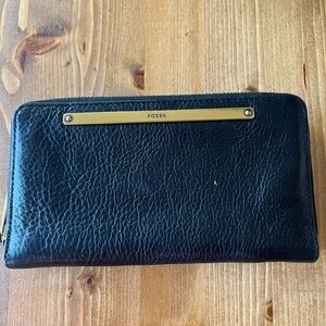 Fossil Black Leather Wallet with Gold Accent